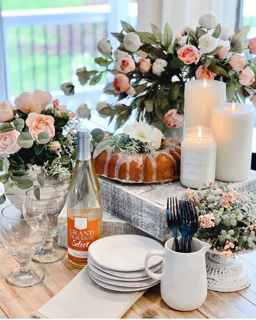 Rustic Farmhouse Decorative 15 in. x 15 in. Solid Reclaimed Wooden Display Riser/Stand