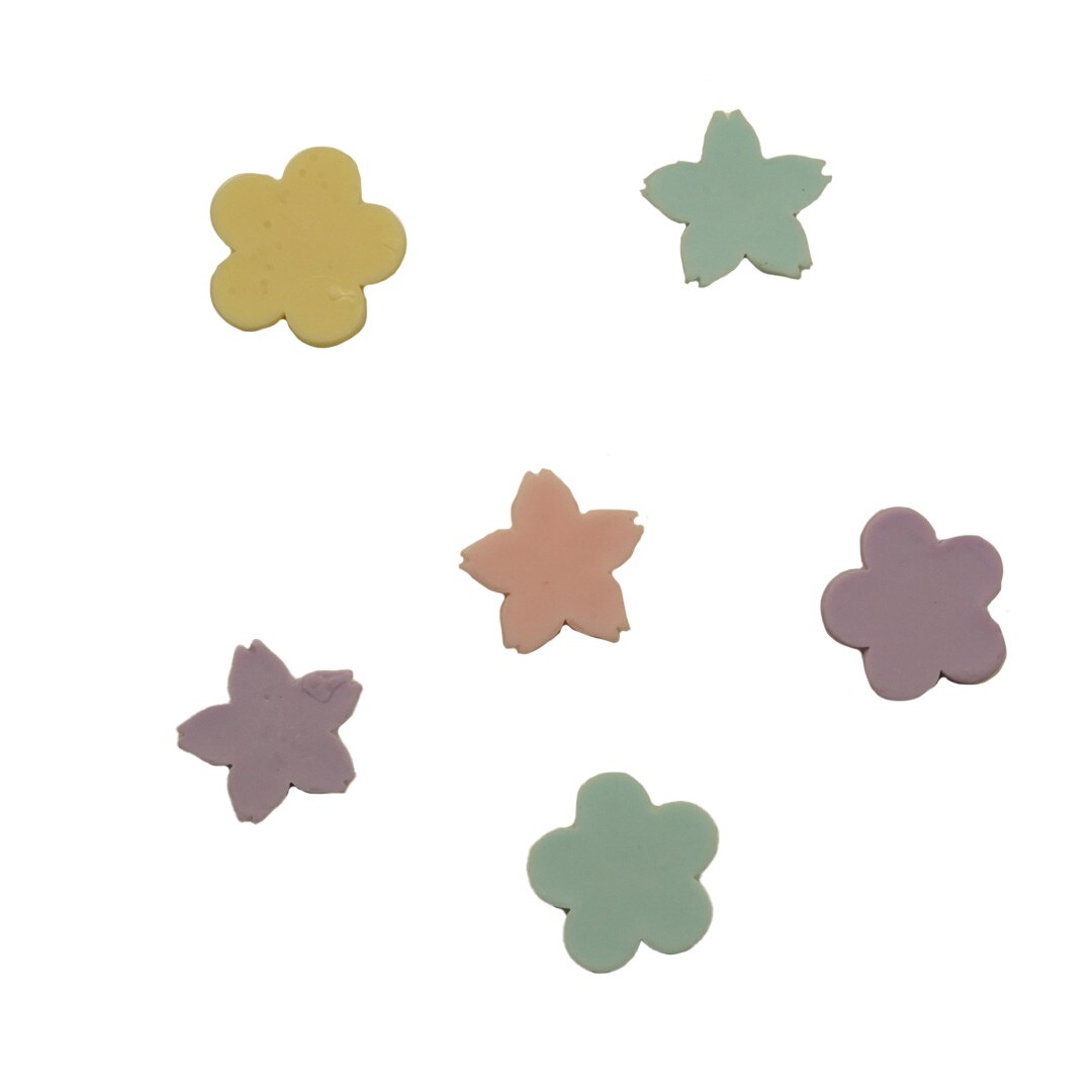 Buttons Galore Flatback Embellishments for Crafts - Soft Petals - 18 Pieces