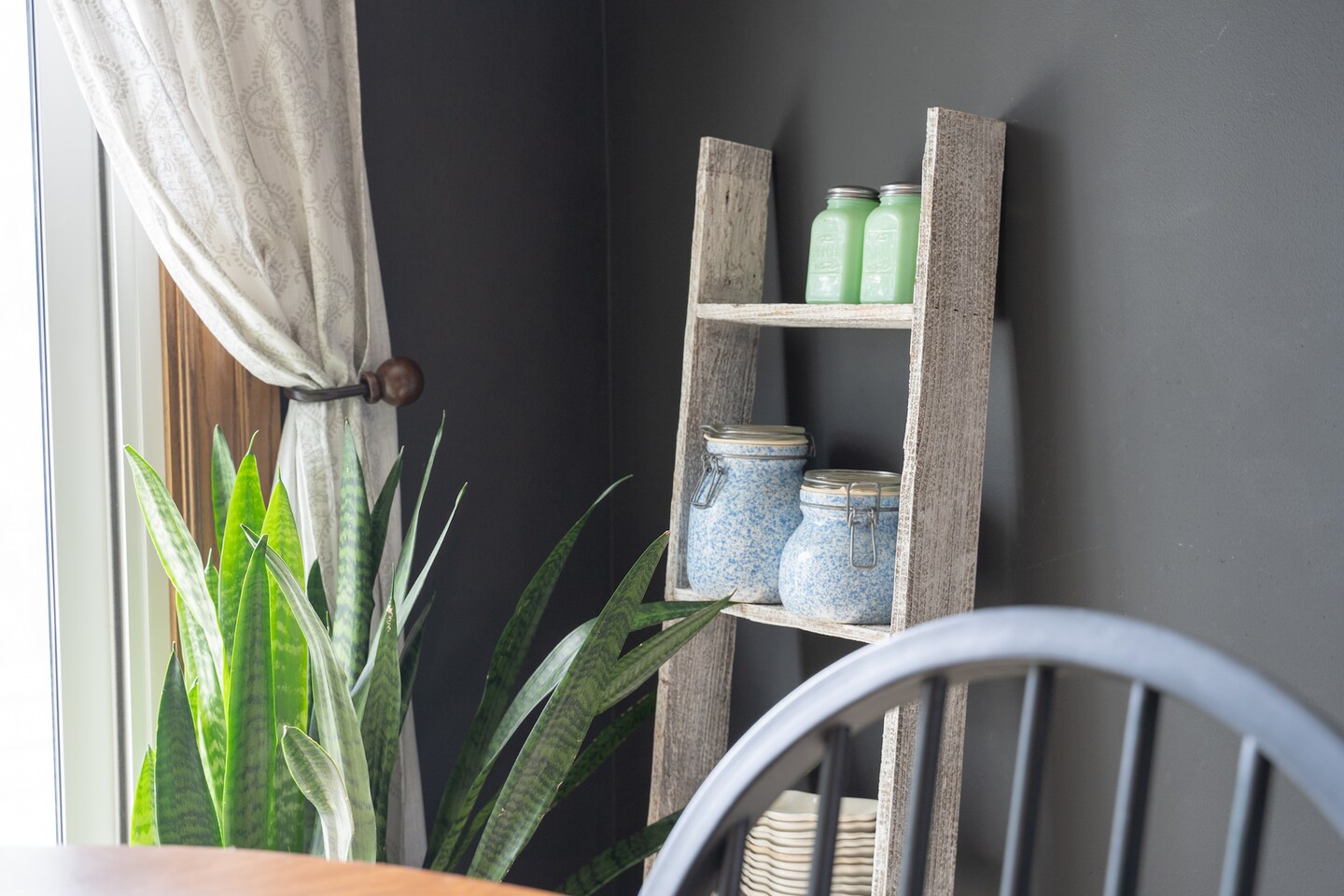 Rustic Farmhouse 4ft Reclaimed Wood Decorative Bookcase Picket Ladder