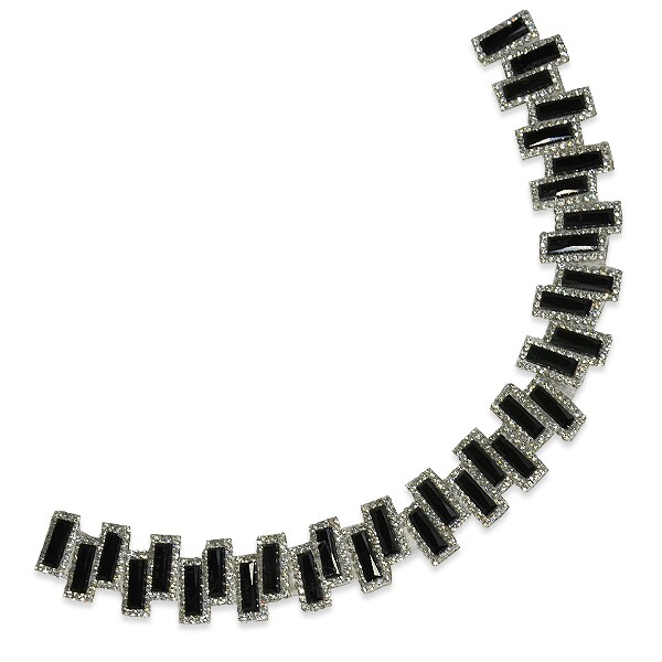 Sarah   Medium  Collar  Iron-on Rhinestone Applique/Patch