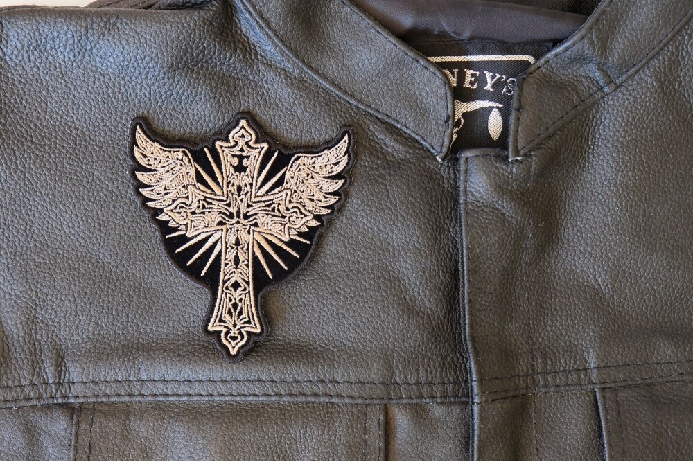 Patch, Embroidered Patch (Iron-On or Sew-On), Christian Cross With Wings Religion, 3.75&#x22; x 4.25&#x22;