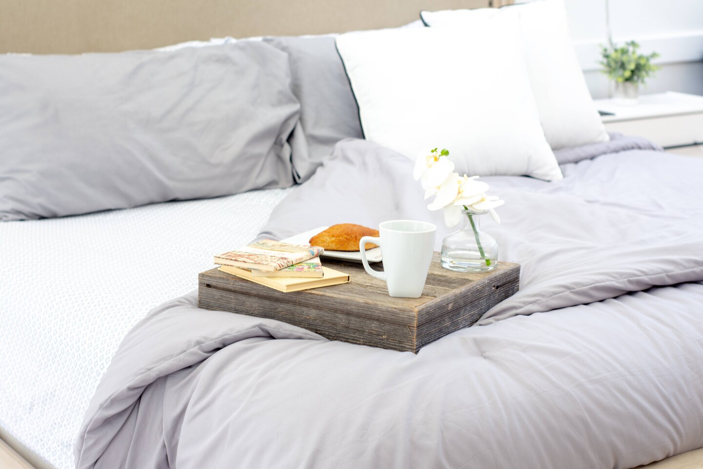 Rustic Farmhouse Decorative 15 in. x 15 in. Solid Reclaimed Wooden Display Riser/Stand