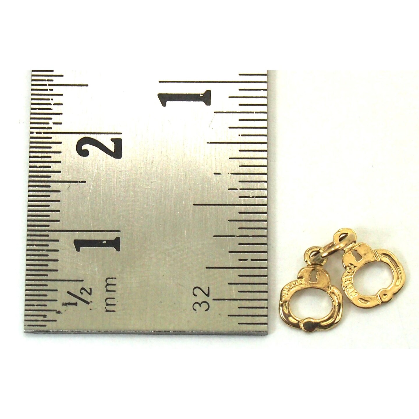 14k Yellow Gold Handcuffs  Charm with 18&#x22; Gold Cable Chain &#x26; Gift box