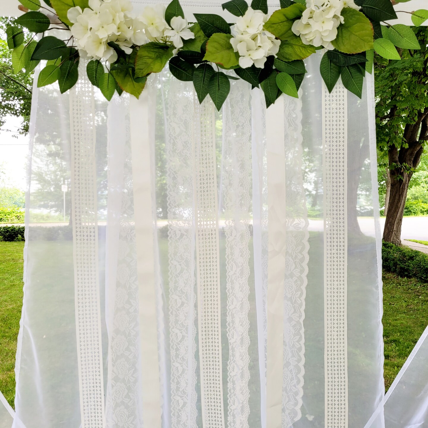 Vintage Roses with Pearls Lace Trim