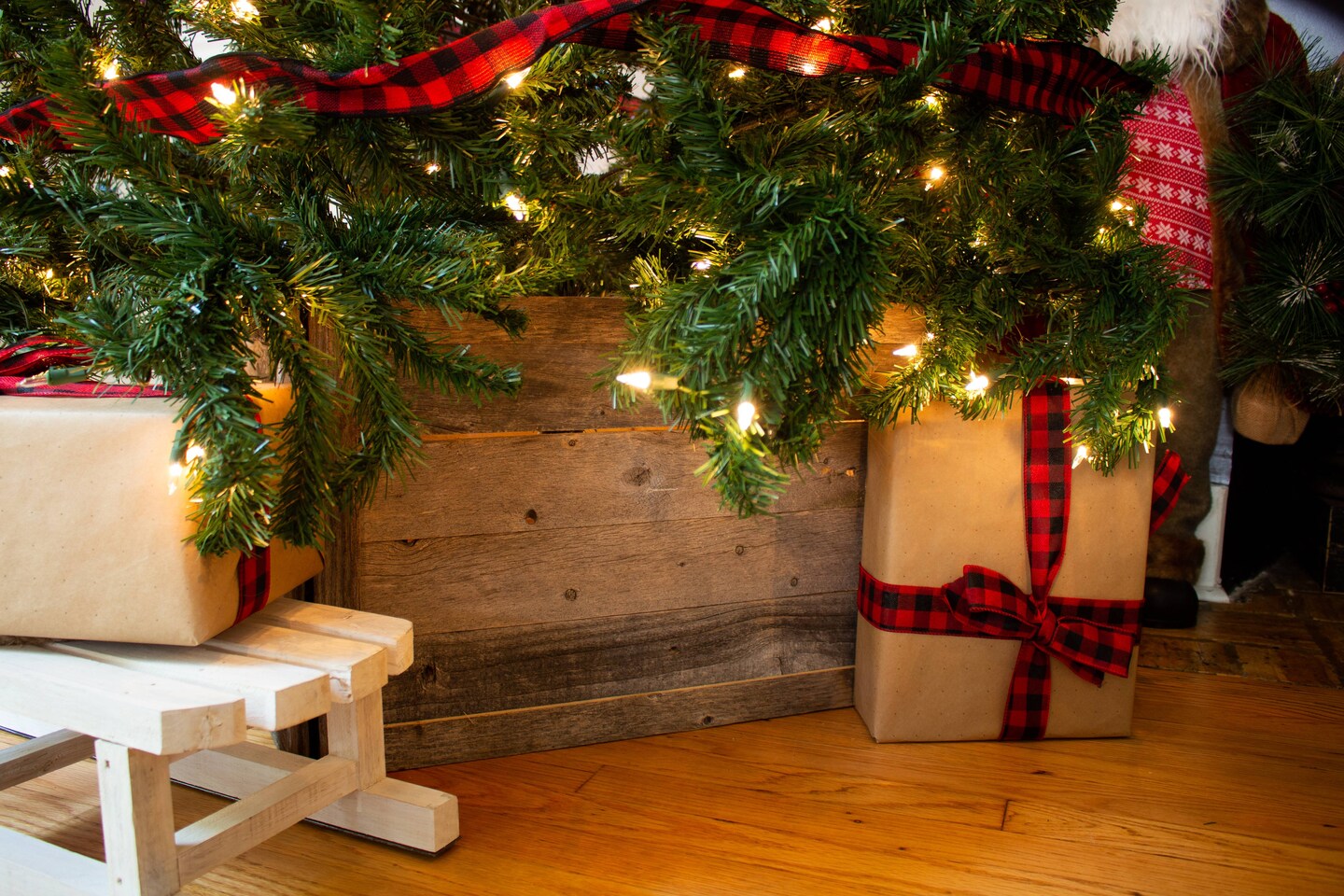 Rustic Farmhouse Medium 22" Reclaimed Wooden Christmas Tree Box Collar