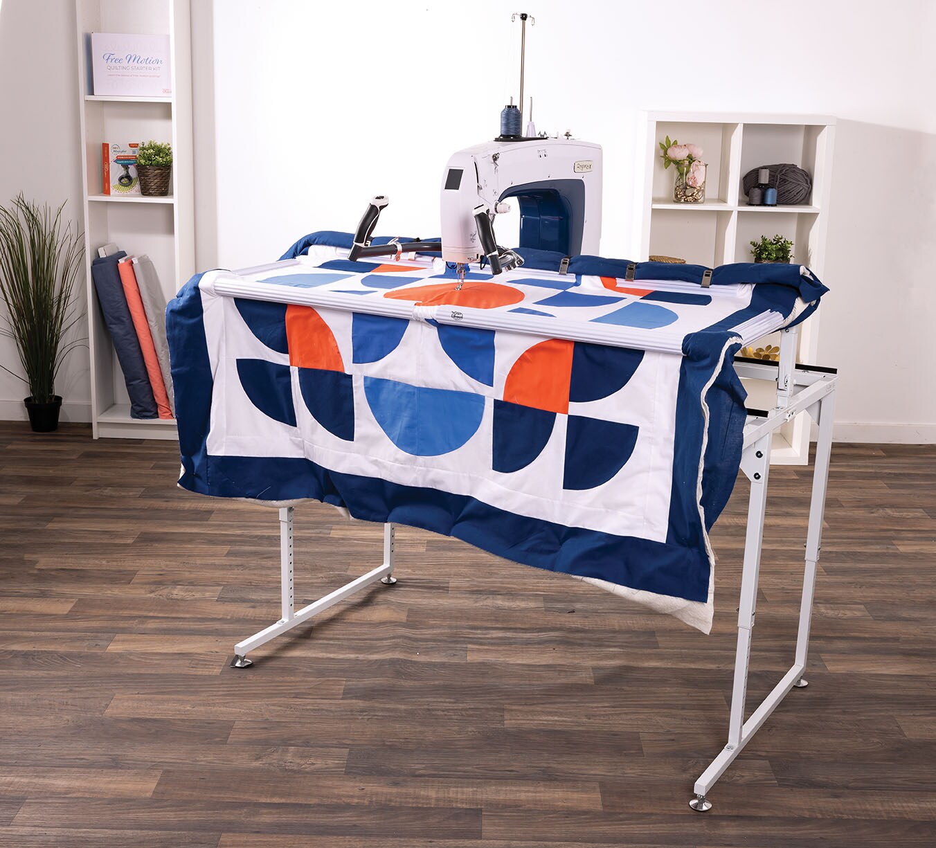 Q&#x27;nique 16X Quilting Machine and Q-Zone Hoop Quilting Frame