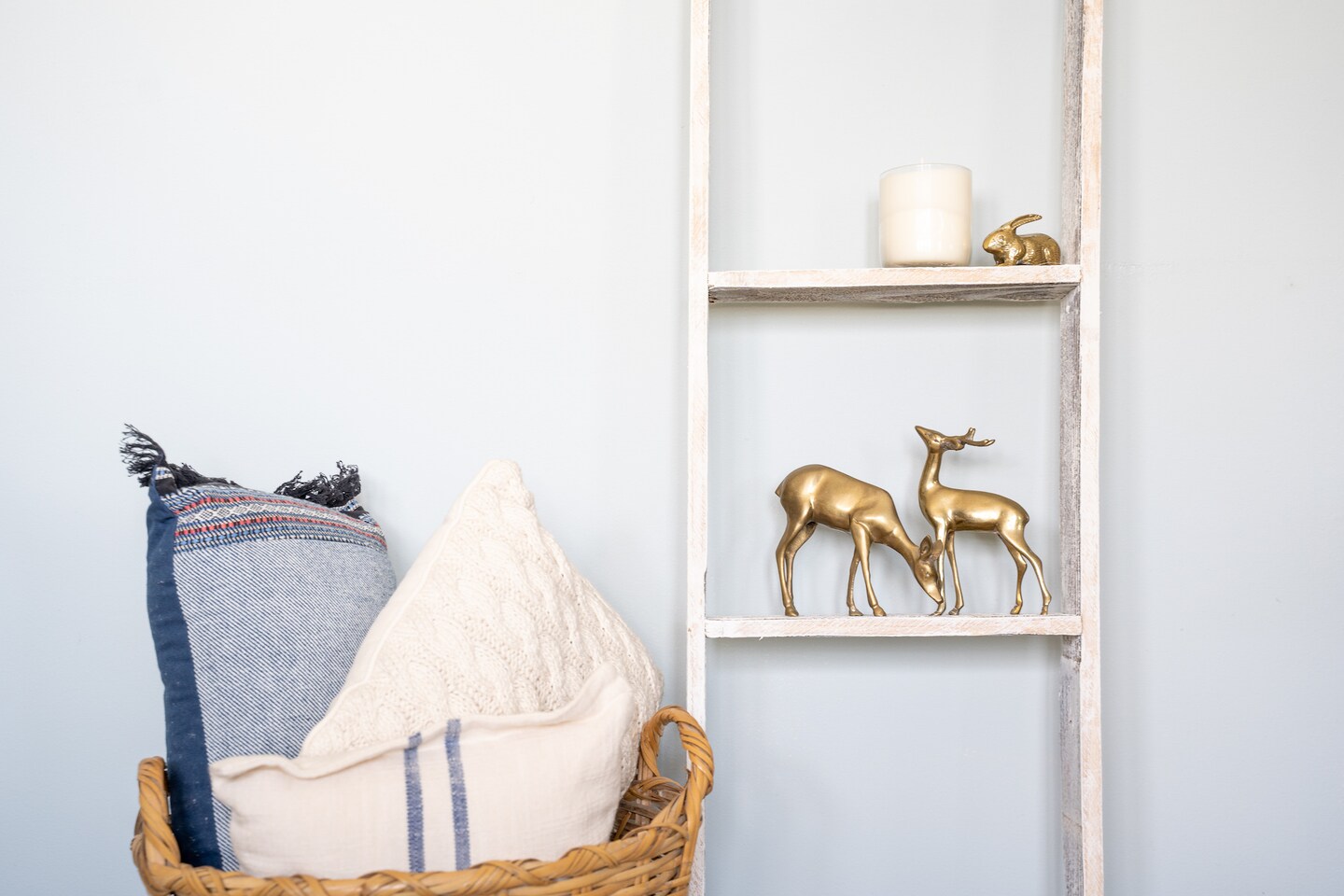 Rustic Farmhouse 4ft Reclaimed Wood Decorative Bookcase Picket Ladder