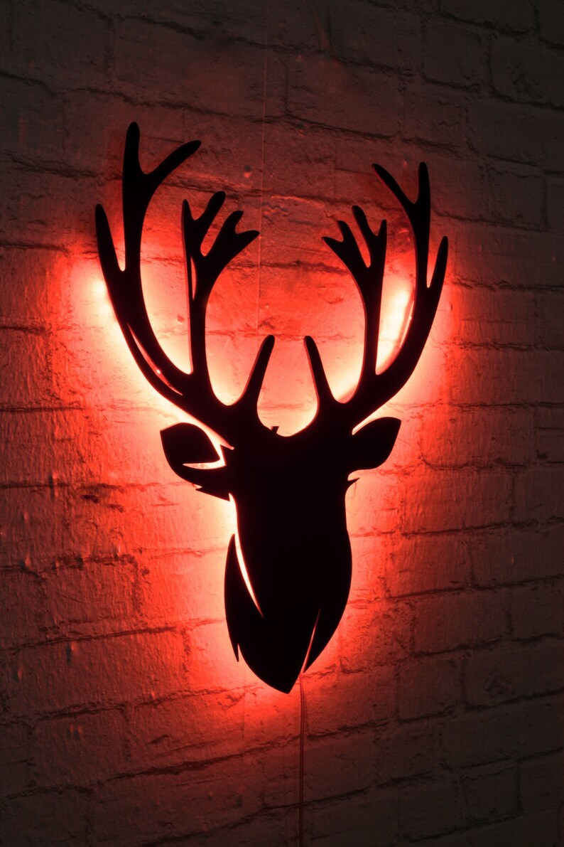 21&#x22; Handmade Deer Led on Wood Christmas Wall D&#xE9;cor - Red