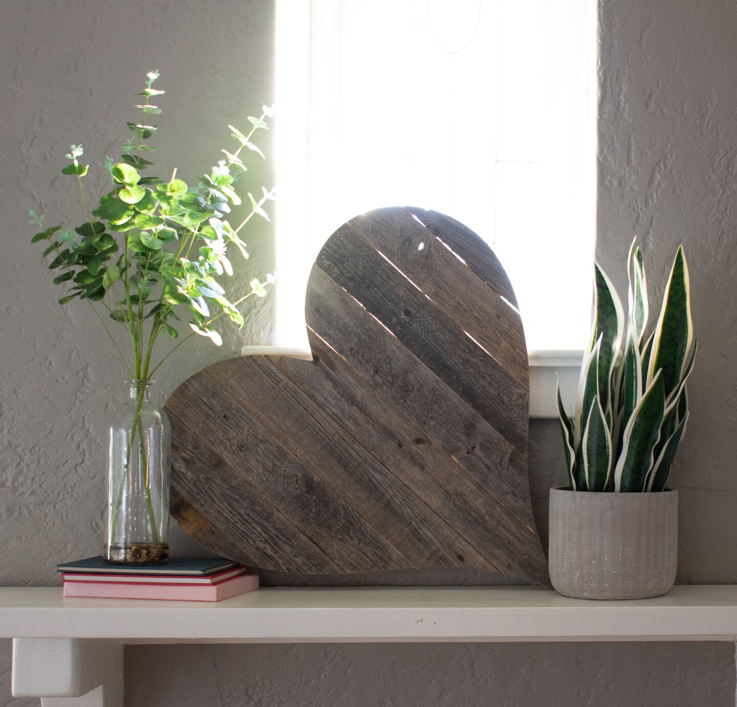 Rustic Farmhouse 24 in. Reclaimed Wood Heart