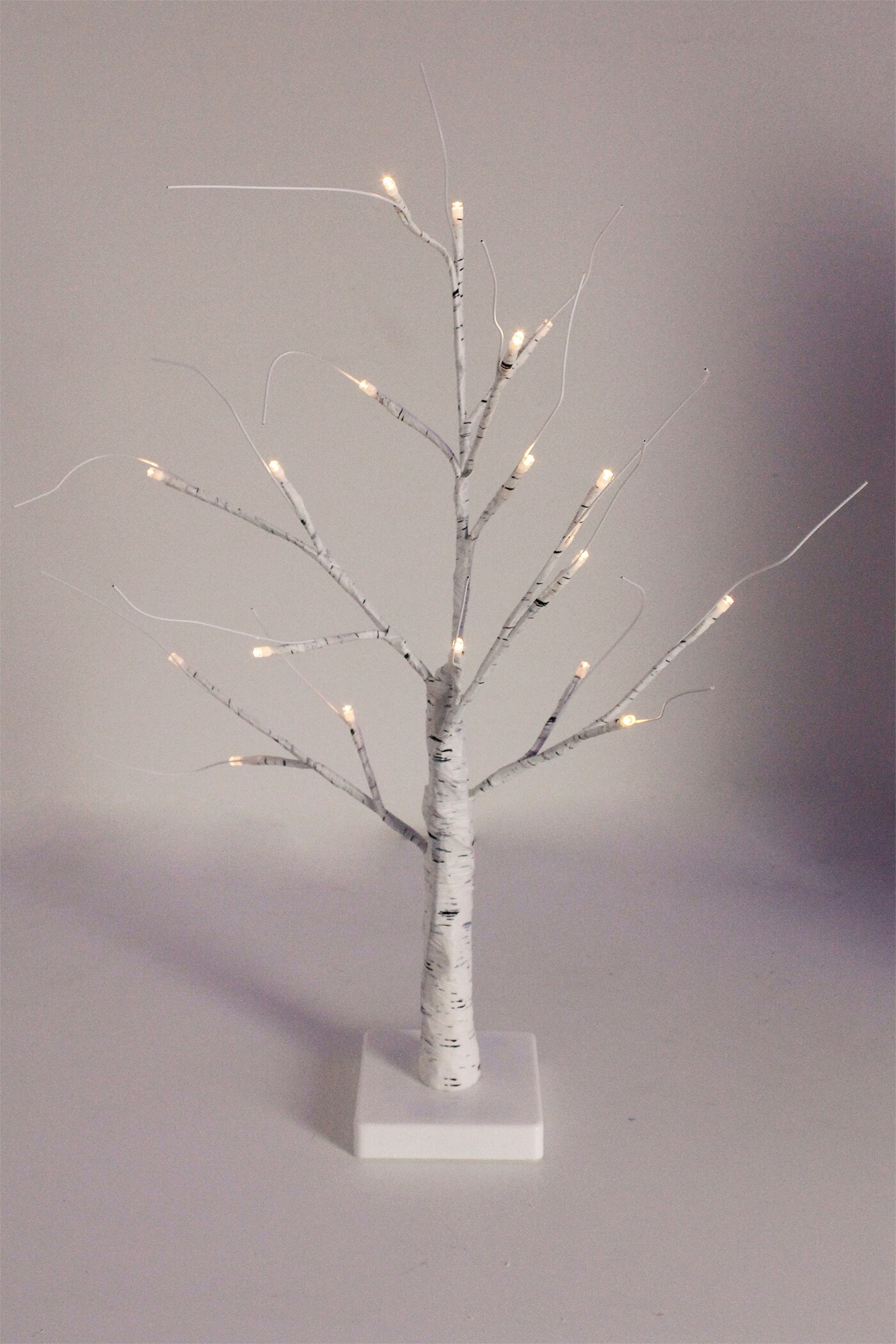 Perfect Holiday 50CM Table Birch Tree 18 LED - Battery Operated