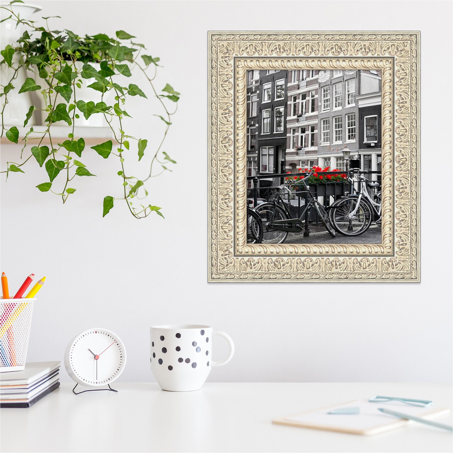 Fair Baroque Cream Wood Picture Frame