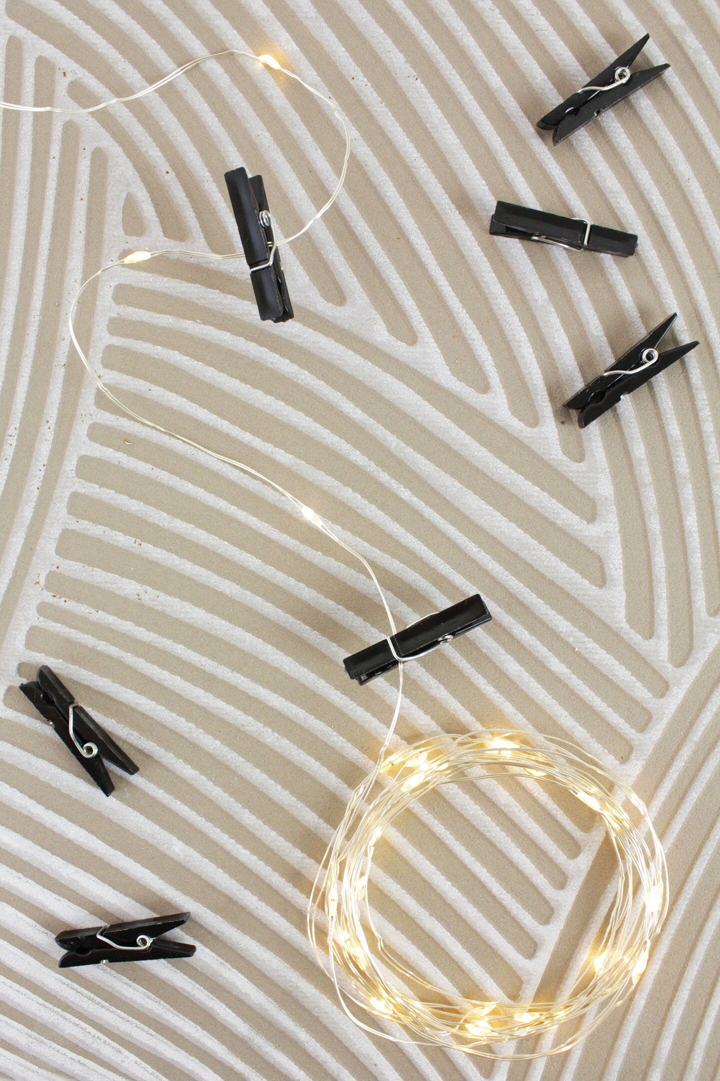 Perfect Holiday 36 LED Photo Clip String Light - Battery Operated