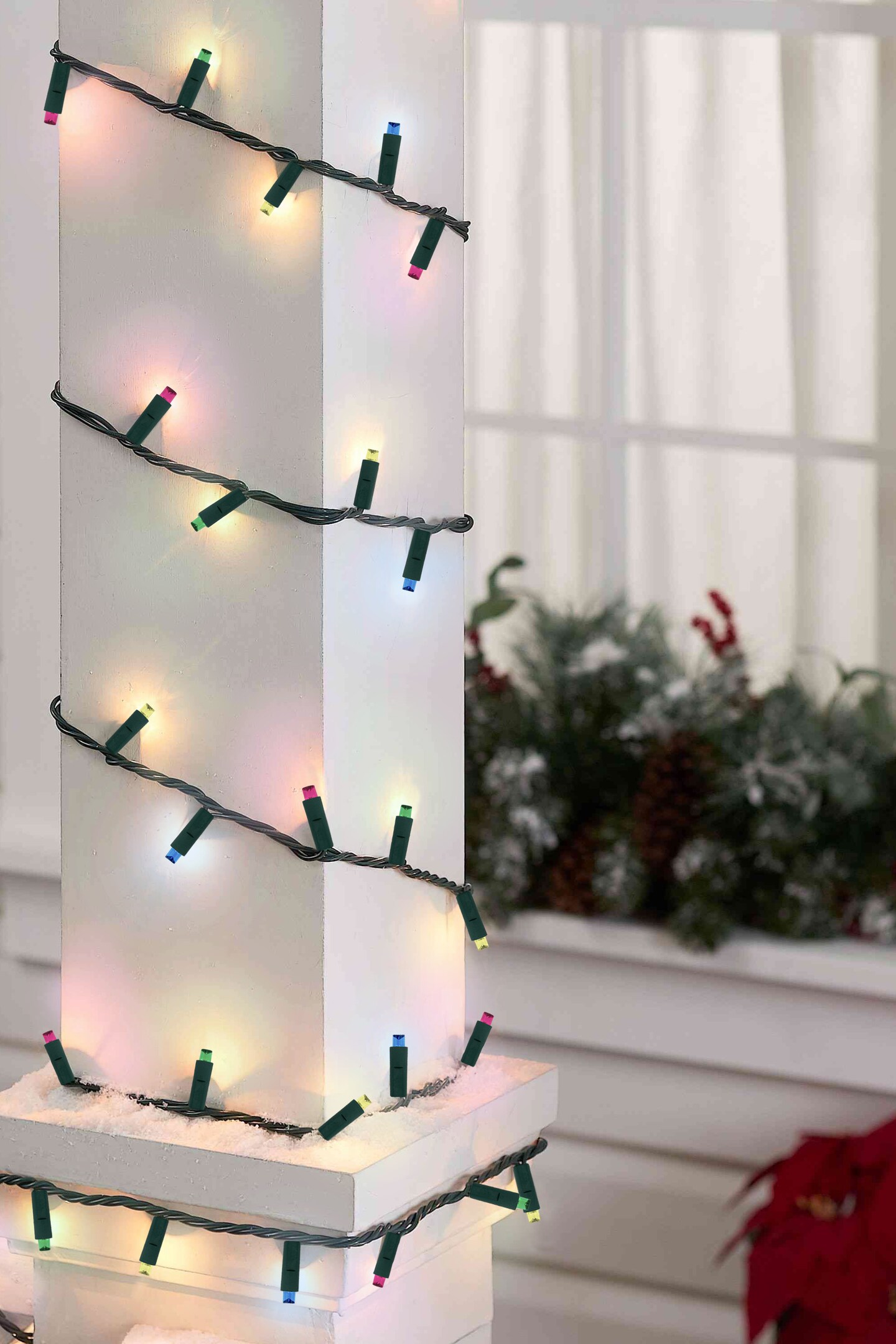 Perfect Holiday 70 LED Indoor/Outdoor Wide Angle 5MM LED Green Cable Christmas String Lights