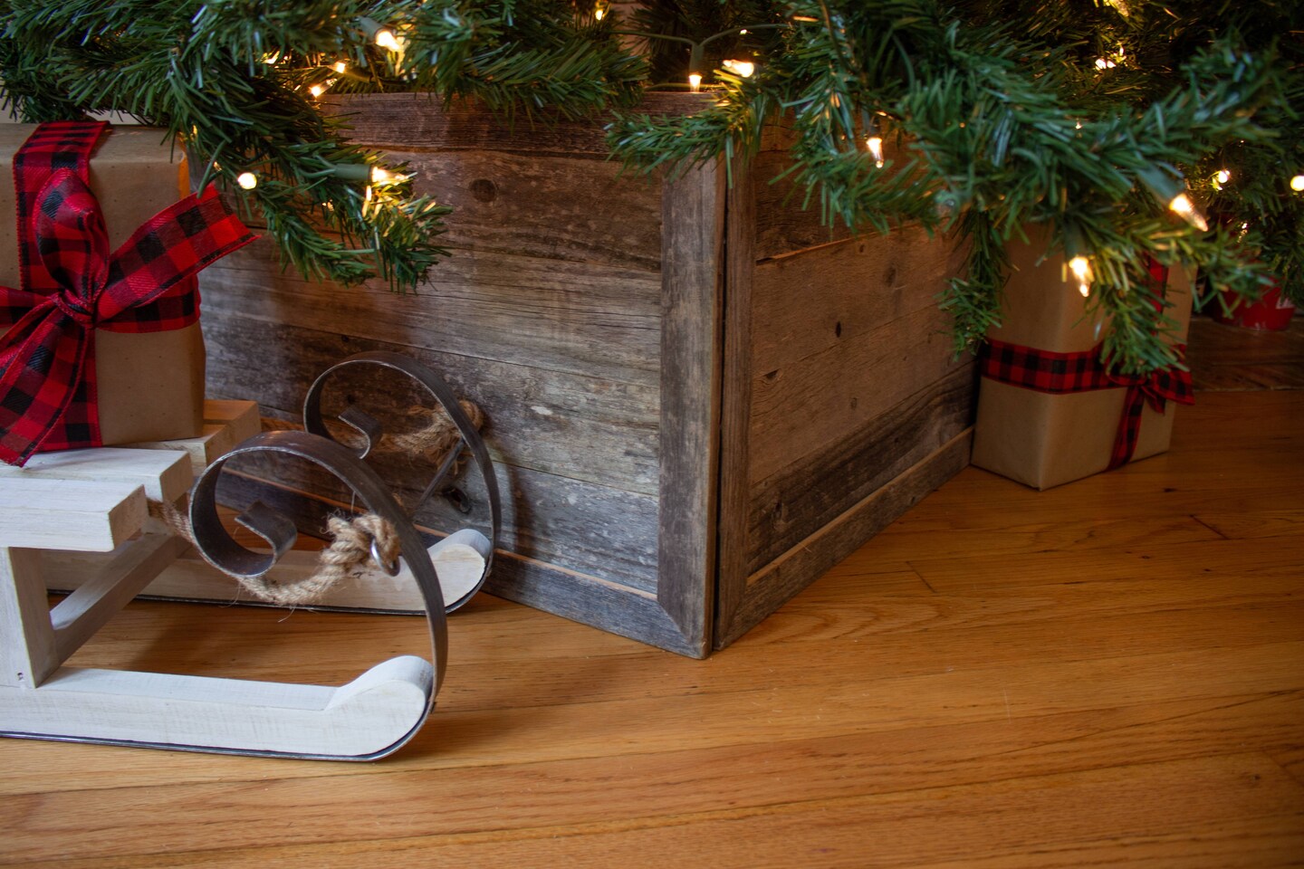 Rustic Farmhouse Medium 22" Reclaimed Wooden Christmas Tree Box Collar