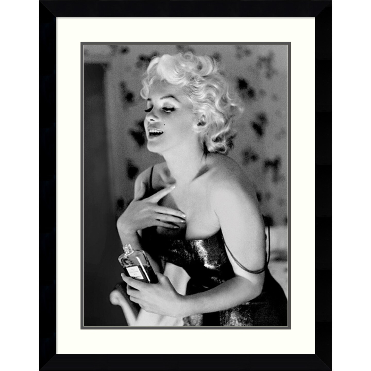 Marilyn Monroe Chanel No 5 by Ed Feingersh Wood Framed Wall Art Print 28  in. W x 36 in. H