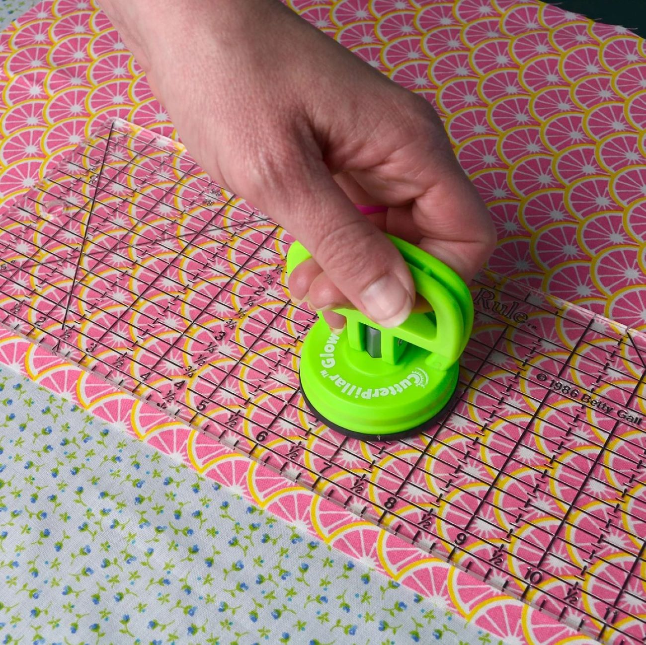 Mini Quilting Clamp for Holding, Cutting and Moving Quilting Ruler