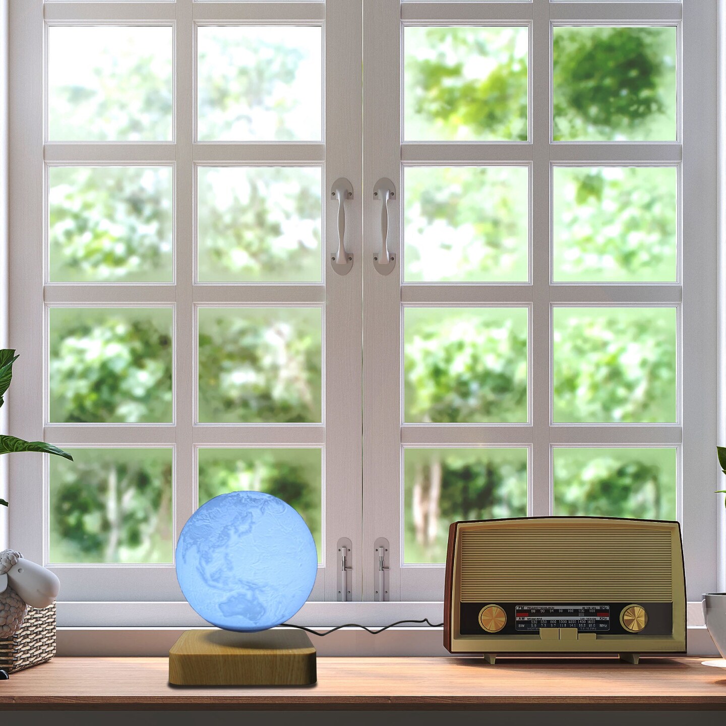 Magnetic Levitating Earth Table Lamp
