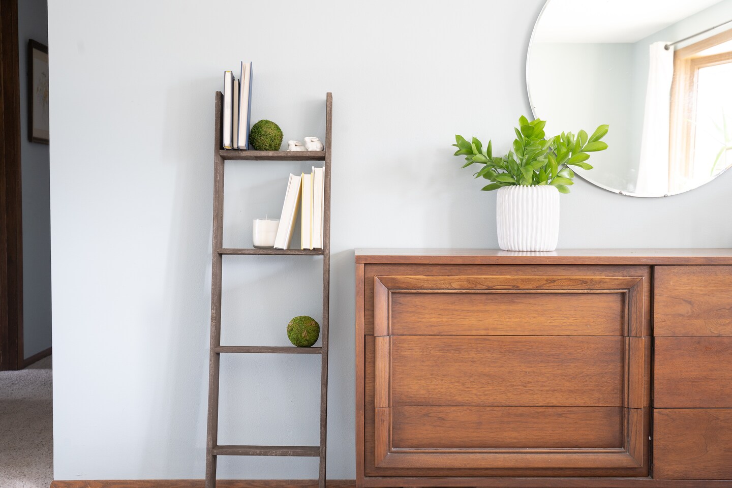 Rustic Farmhouse 4ft Reclaimed Wood Decorative Bookcase Picket Ladder