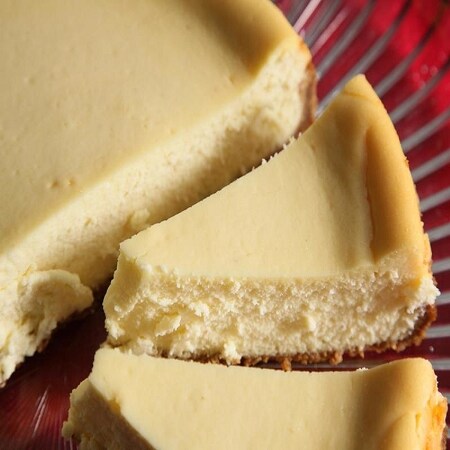 Cheesecake Fragrance Oil (Our Version of the Brand Name)  (1 oz Bottle) for Candle Making, Soap Making, Tart Making, Room Sprays, Lotions, Car Fresheners, Slime, Bath Bombs, Warmers&#x2026;