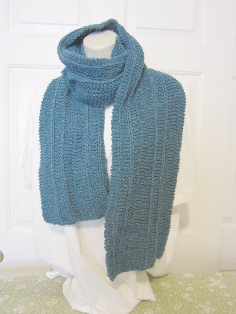 Handknit good wool and silk scarf