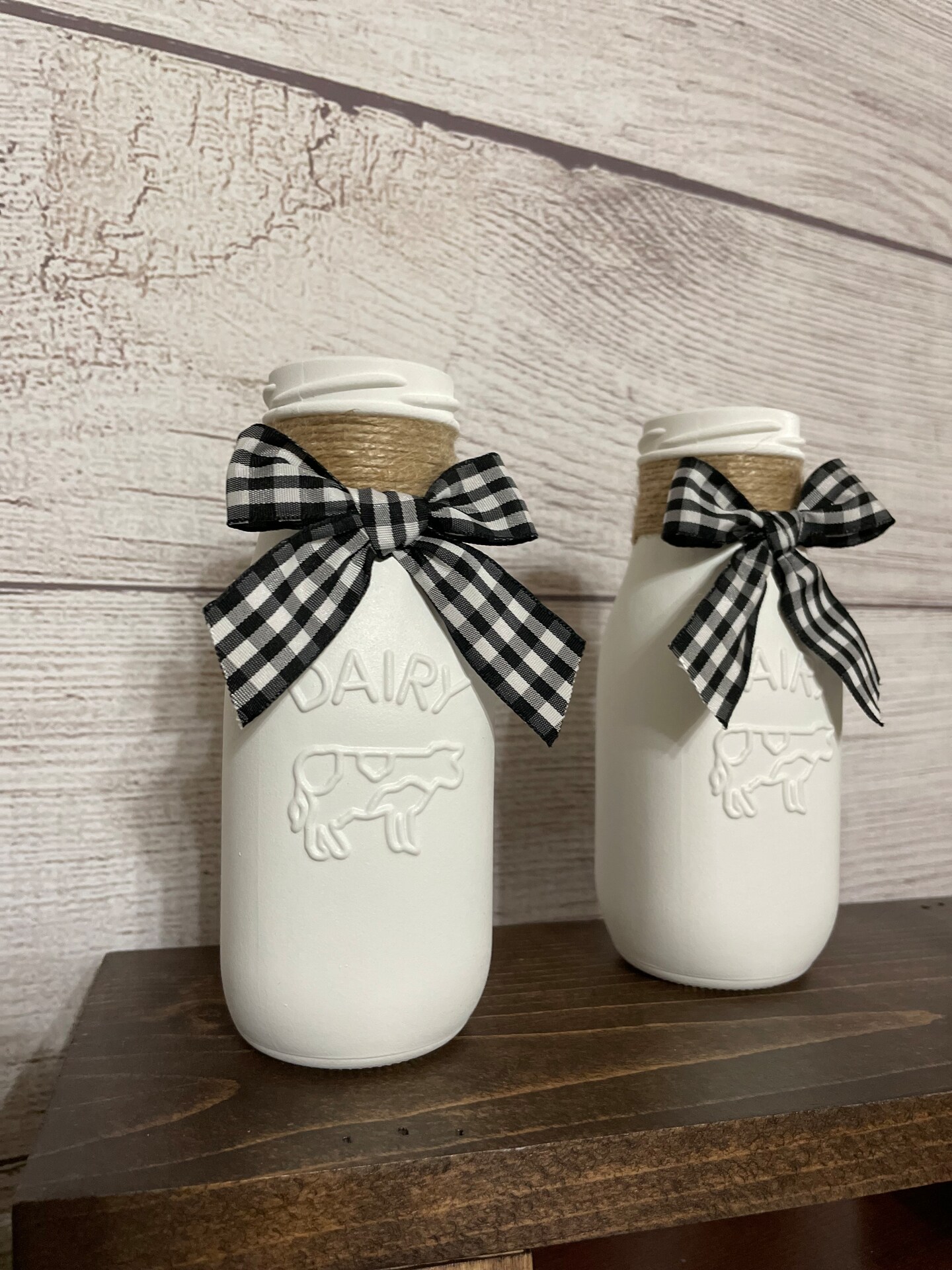 Farmhouse French Country deals painted milk bottles with flowers in nested compartment boxes