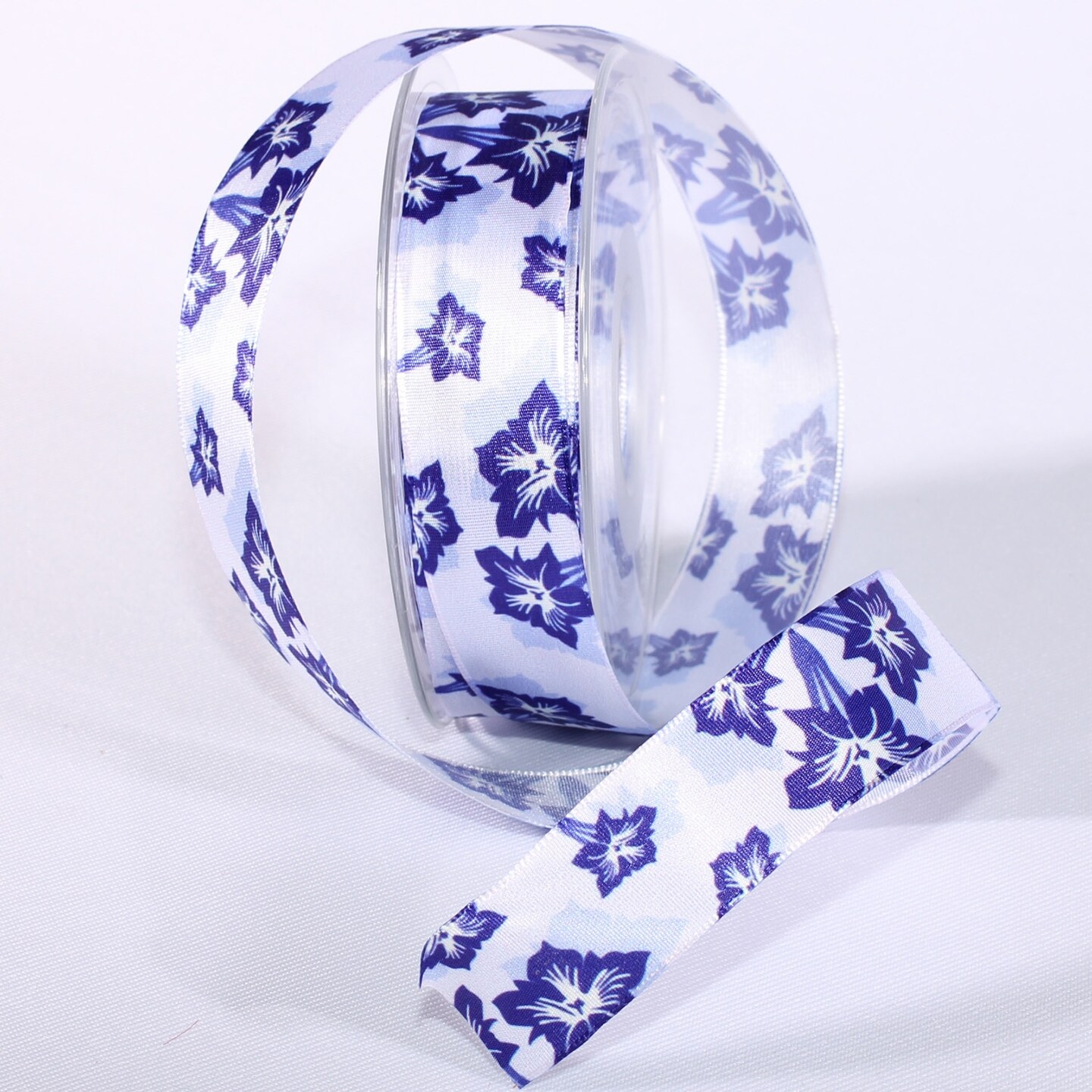 Contemporary Home Living Alpine Flower Wired Craft Ribbon - 1&#x22; x 27 Yards - Light Blue and White
