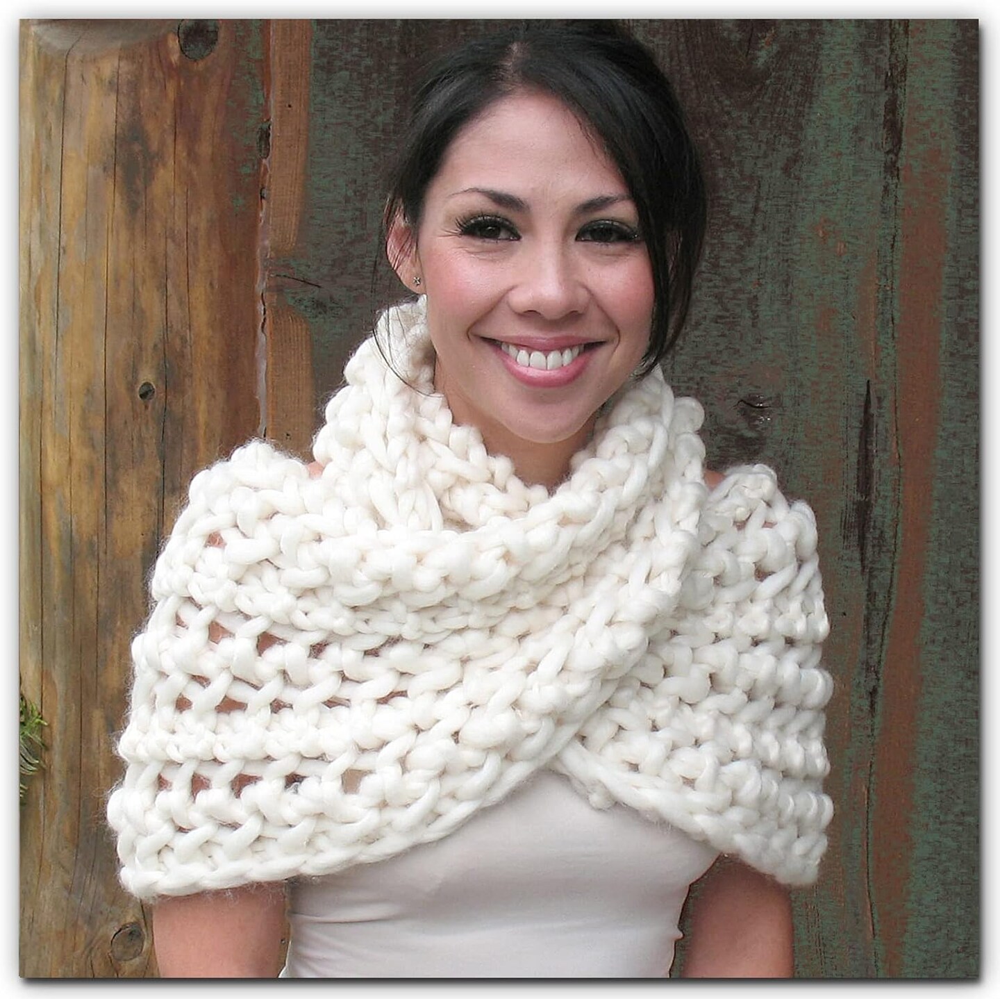 COWL KNITTING KIT: Super Soft Merino Silk Yarn + Large #19 needles + Written Pattern w/ Photo Tutorial. Gift for Knitters.