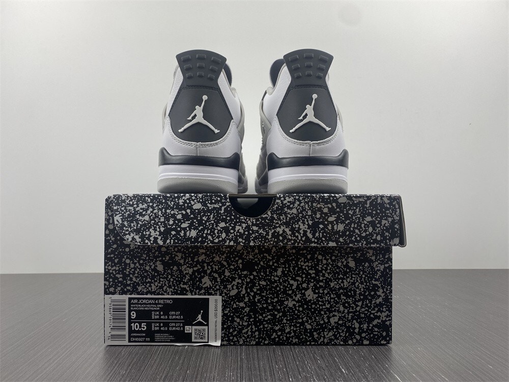 Shoes Jordan 4 Military Black - image10