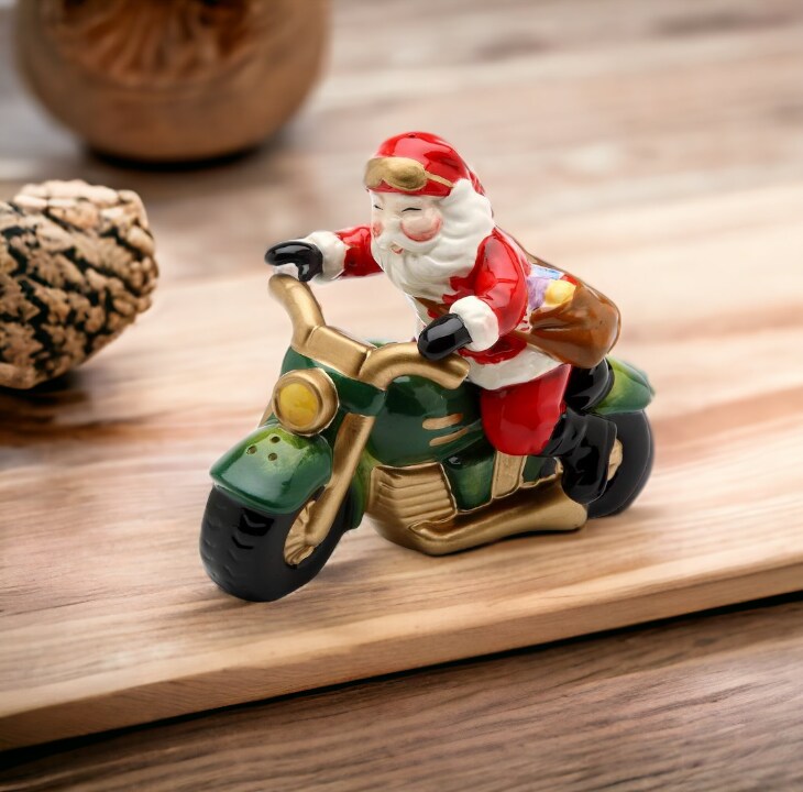 Ceramic Christmas Santa Riding Motorcycle Salt &#x26; Pepper Shakers, Home D&#xE9;cor, Gift for Her, Gift for Mom, Kitchen D&#xE9;cor, Christmas D&#xE9;cor