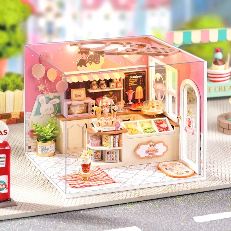 Miniature Wizardi Roombox Kit - Ice Cream Shop Dollhouse Kit