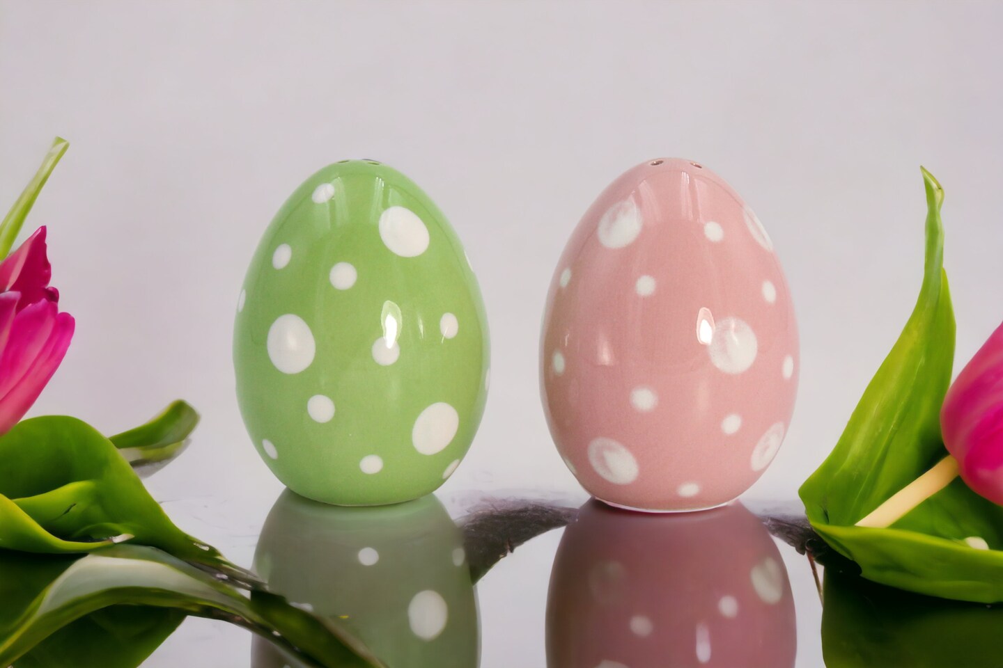 Ceramic Spotted Pink and Green Easter Egg Salt and Pepper Shakers, Gift for Her, Gift for Mom, Kitchen D&#xE9;cor, Spring D&#xE9;cor, Easter D&#xE9;cor