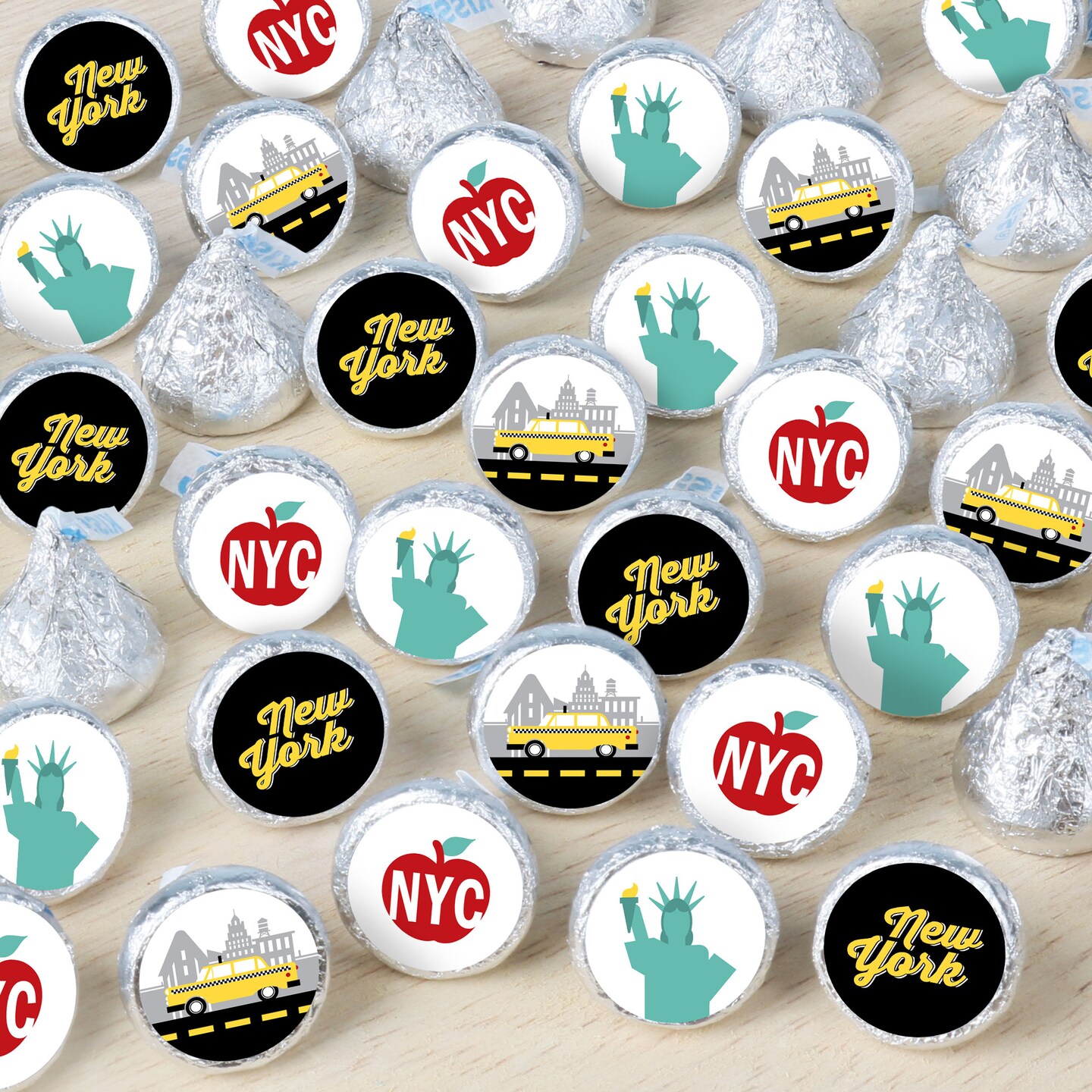 Big Dot of Happiness NYC Cityscape - New York City Party Small Round Candy Stickers - Party Favor Labels - 324 Count
