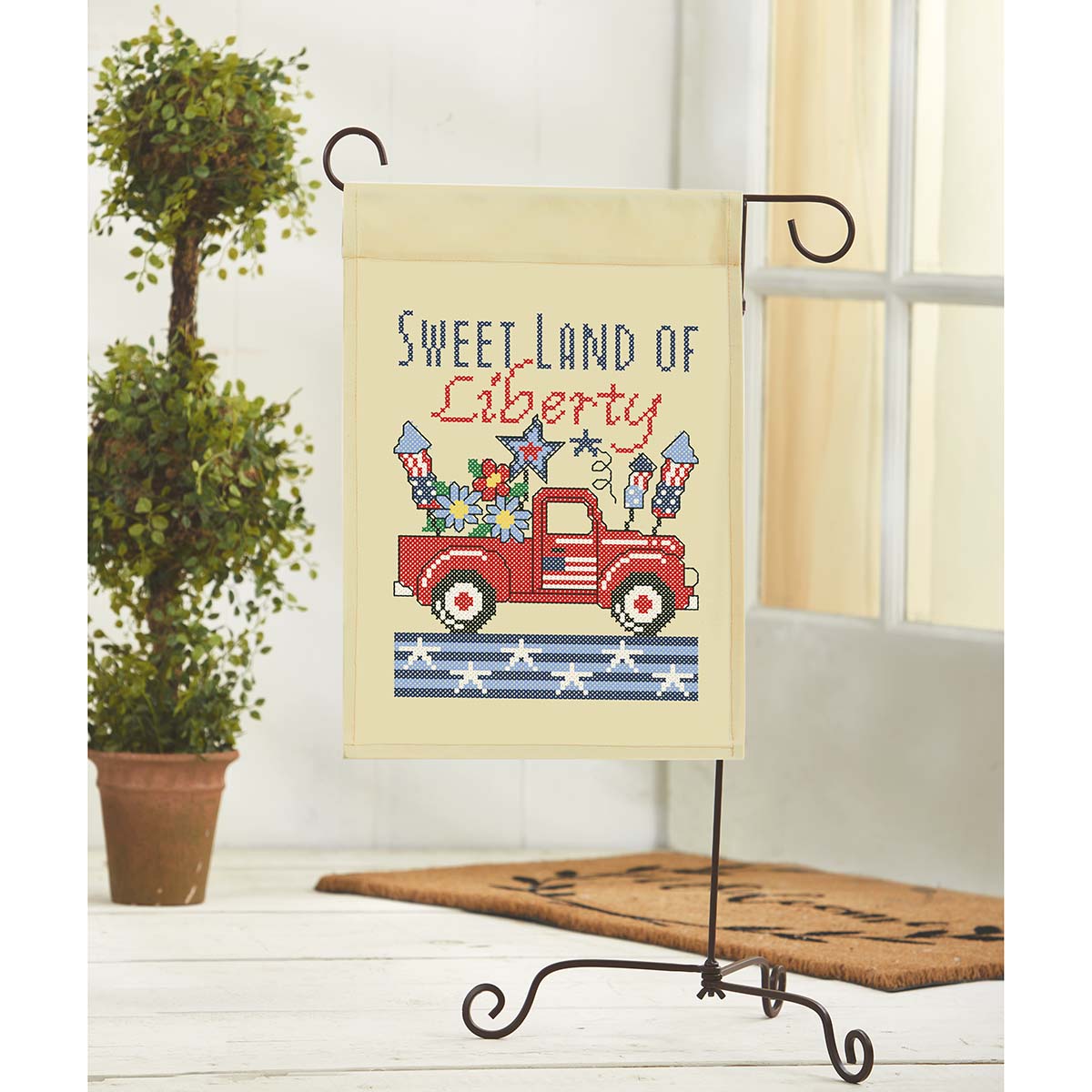 Herrschners  Land of Liberty Porch Flag Stamped Cross-Stitch Kit
