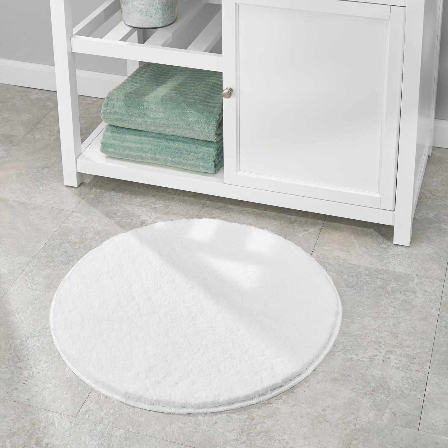 mDesign Microfiber Accent Rug Mat/Runner, 24&#x22; Diameter
