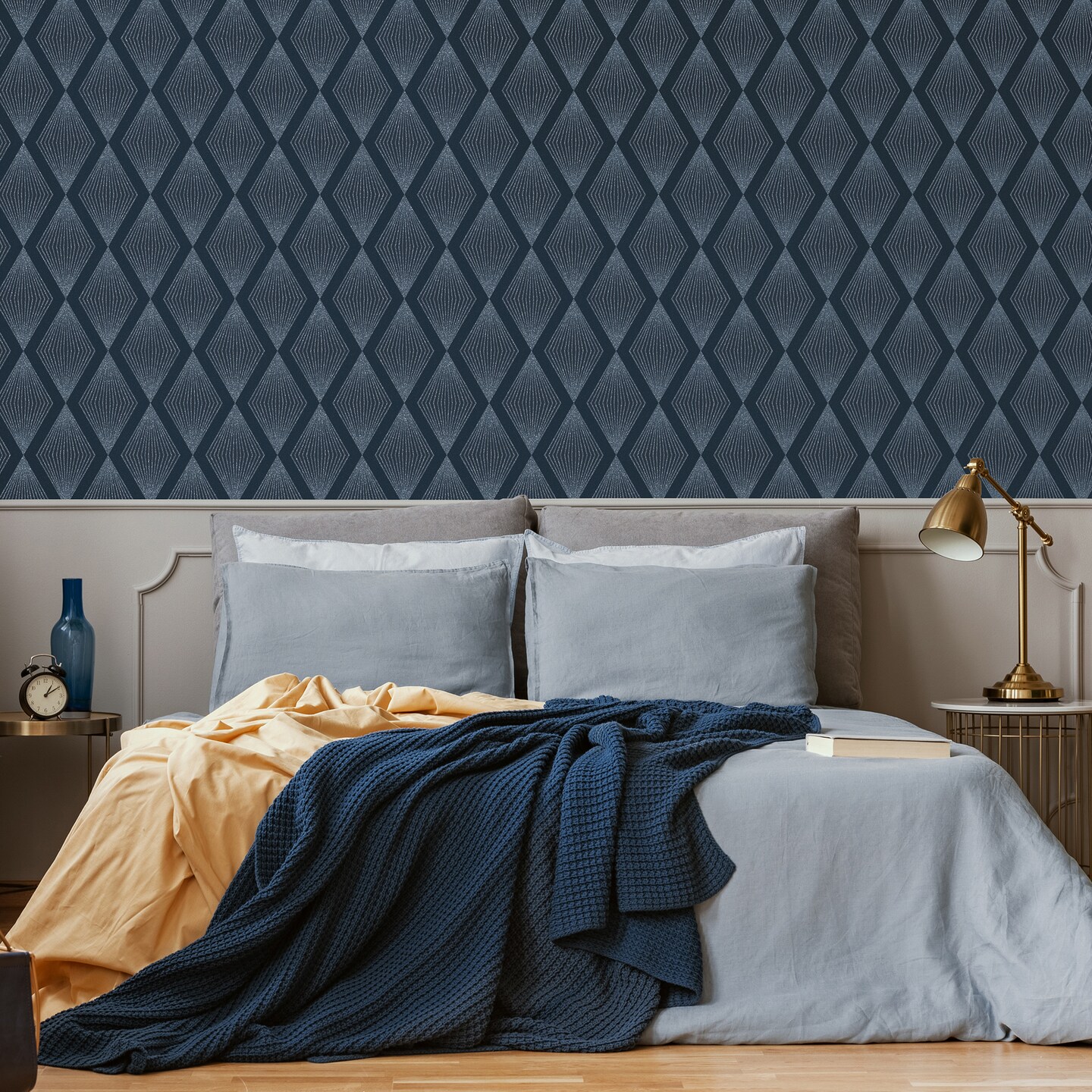 Chandelier Navy Wallpaper