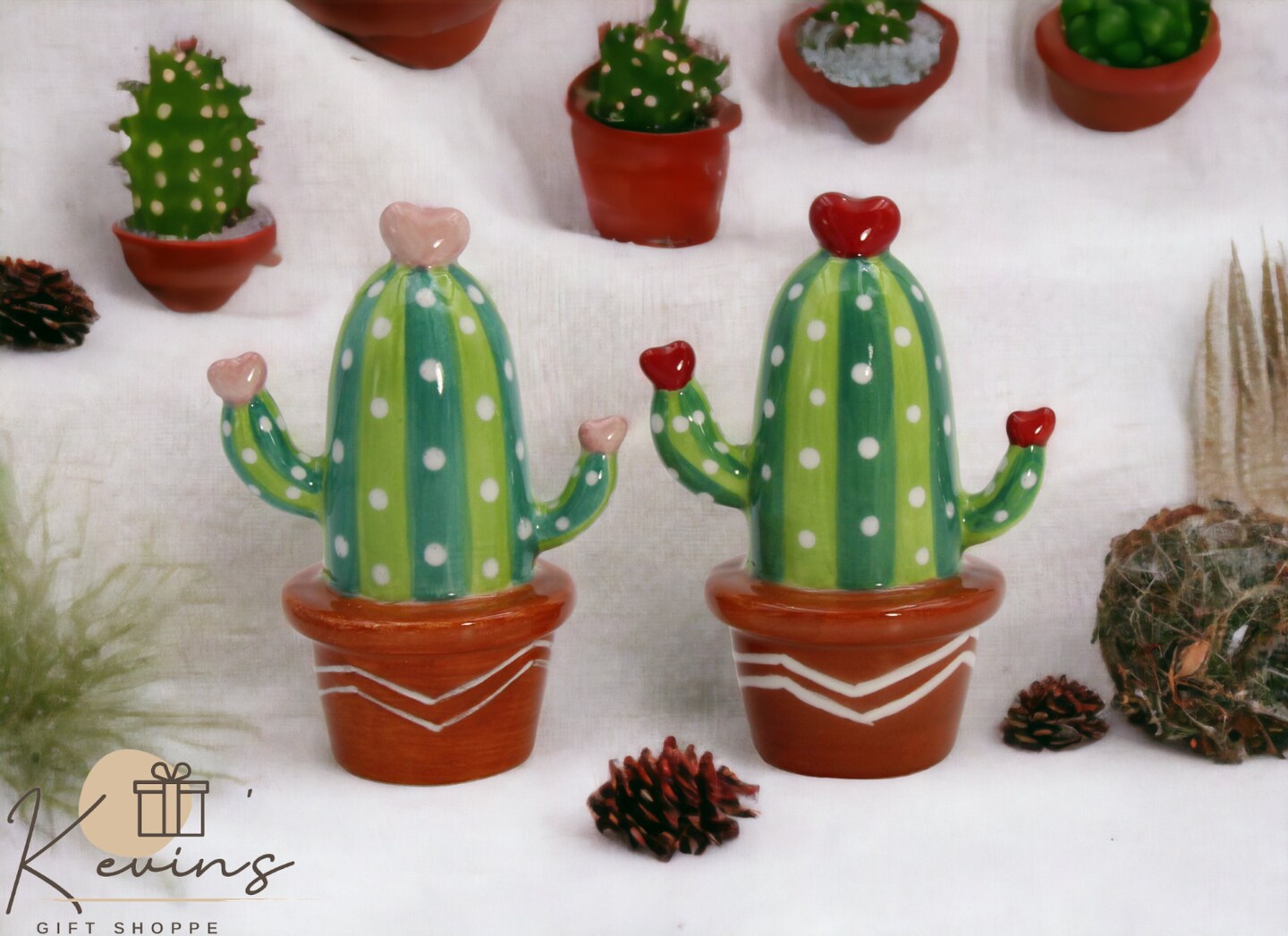 Ceramic Cactus with Hearts Salt and Pepper Shakers, Home D&#xE9;cor, Gift for Her, Gift for Mom, Kitchen D&#xE9;cor, Valentines D&#xE9;cor, Romantic D&#xE9;cor