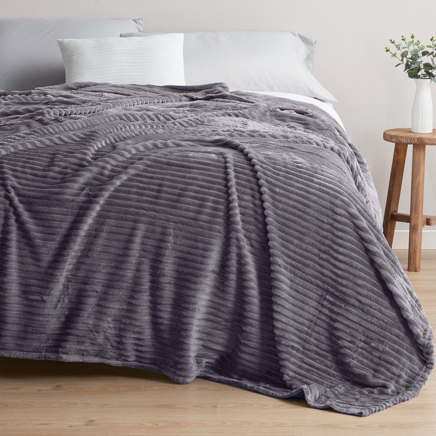 Nestl Cut Plush Fleece Blanket