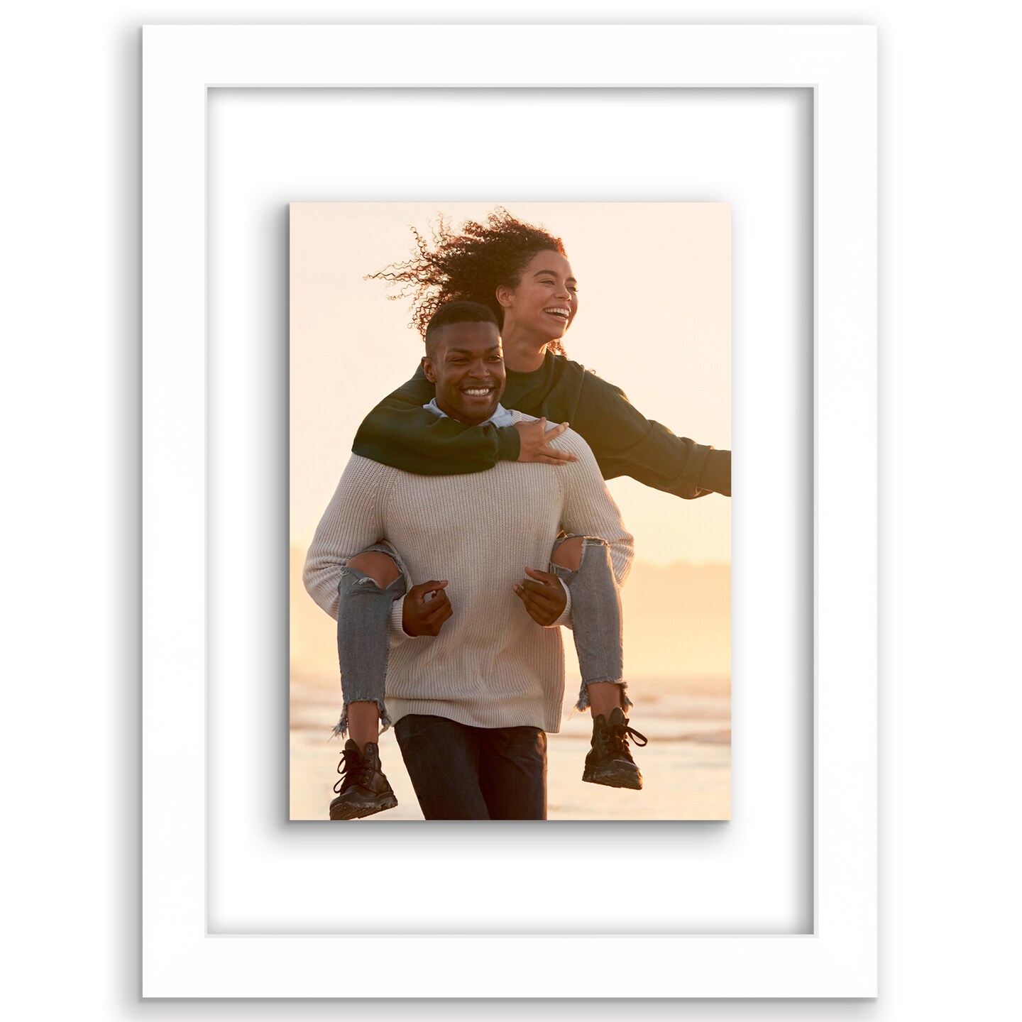 Americanflat Floating Picture Frame for Wall Art - Photo Frame with Floating Effect for Photos, Wall Art, and Pressed Flowers - Polished Glass Cover - Hanging Hardware