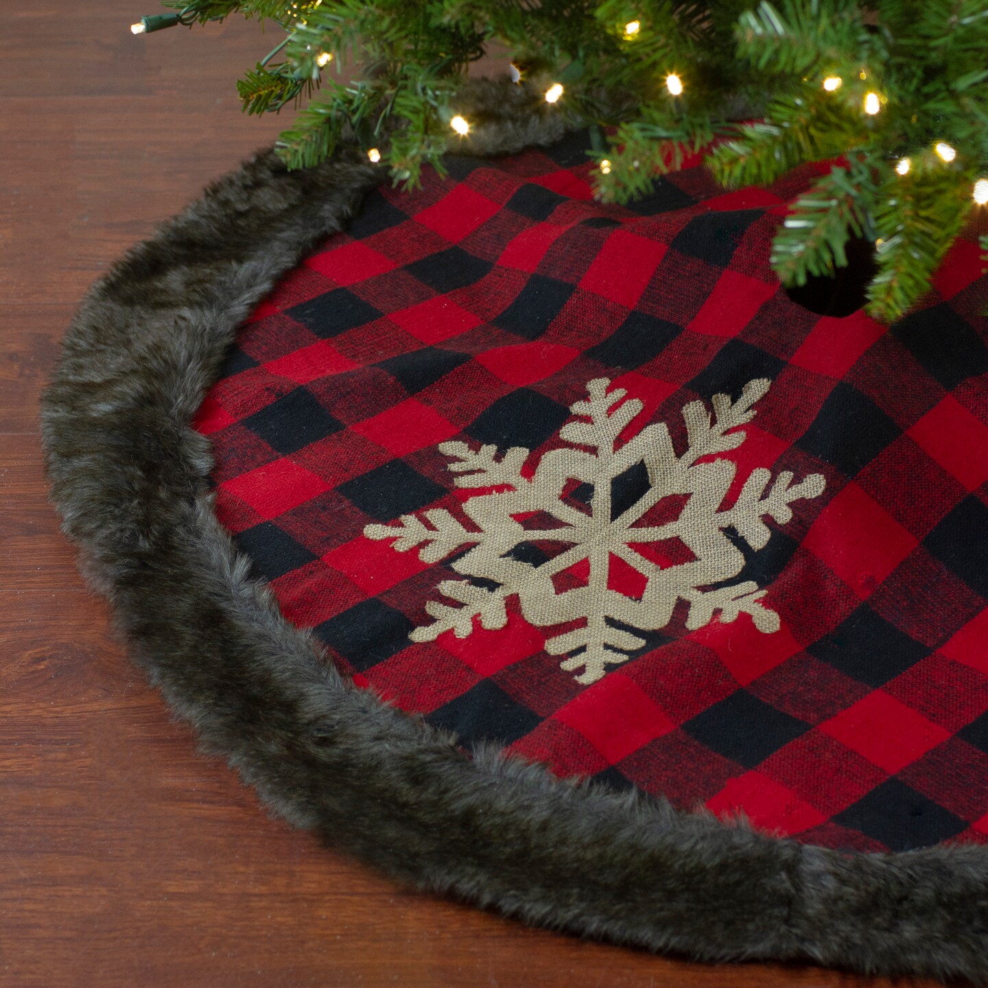 Northlight 48-Inch Red and Black Christmas Tree Skirt with Burlap Snowflake