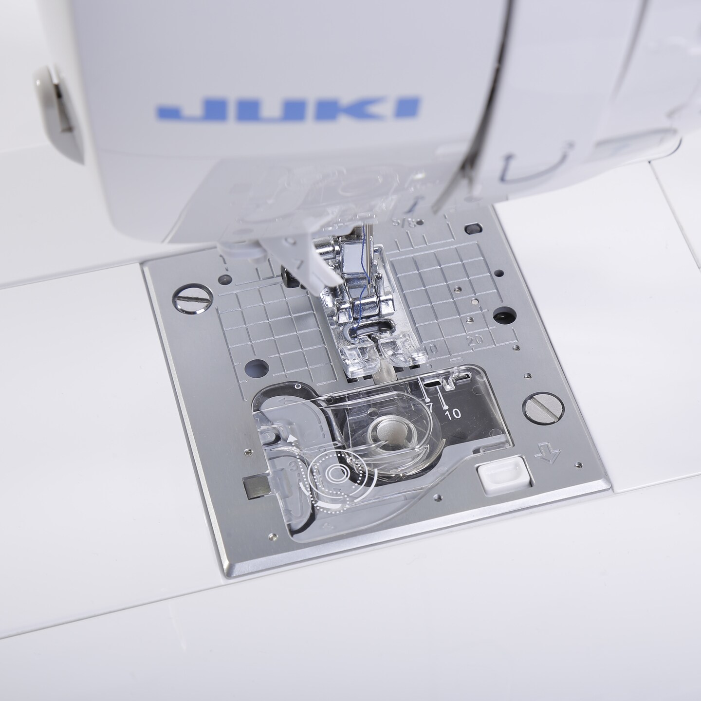 Juki DX-2000QVP Computerized Sewing Machine