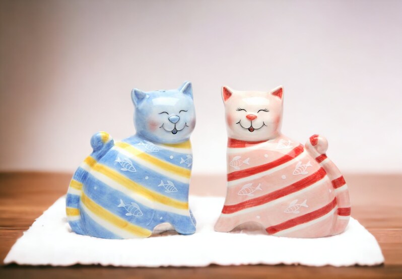 Ceramic Striped Cats Salt &#x26; Pepper Shakers, Home D&#xE9;cor, Gift for Her, Gift for Mom, Kitchen D&#xE9;cor, Cat Lovers Gift, Pet Loss Gift