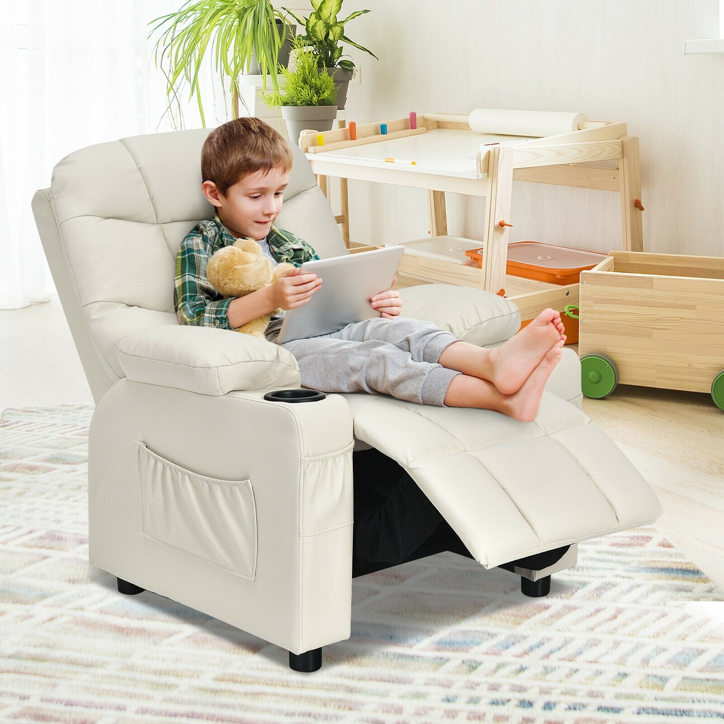 Kids Recliner Chair with Cup Holders Suitable for Children's Room, Living Room and Bedroom