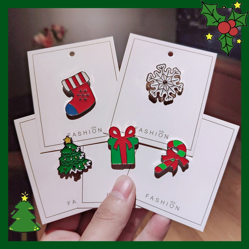 Merry Christmas Metal Badge Brooches Santa Claus Tree Bear Bells Elk Snowflake Enamel Pins For Women Kids New Year Gift Jewelry