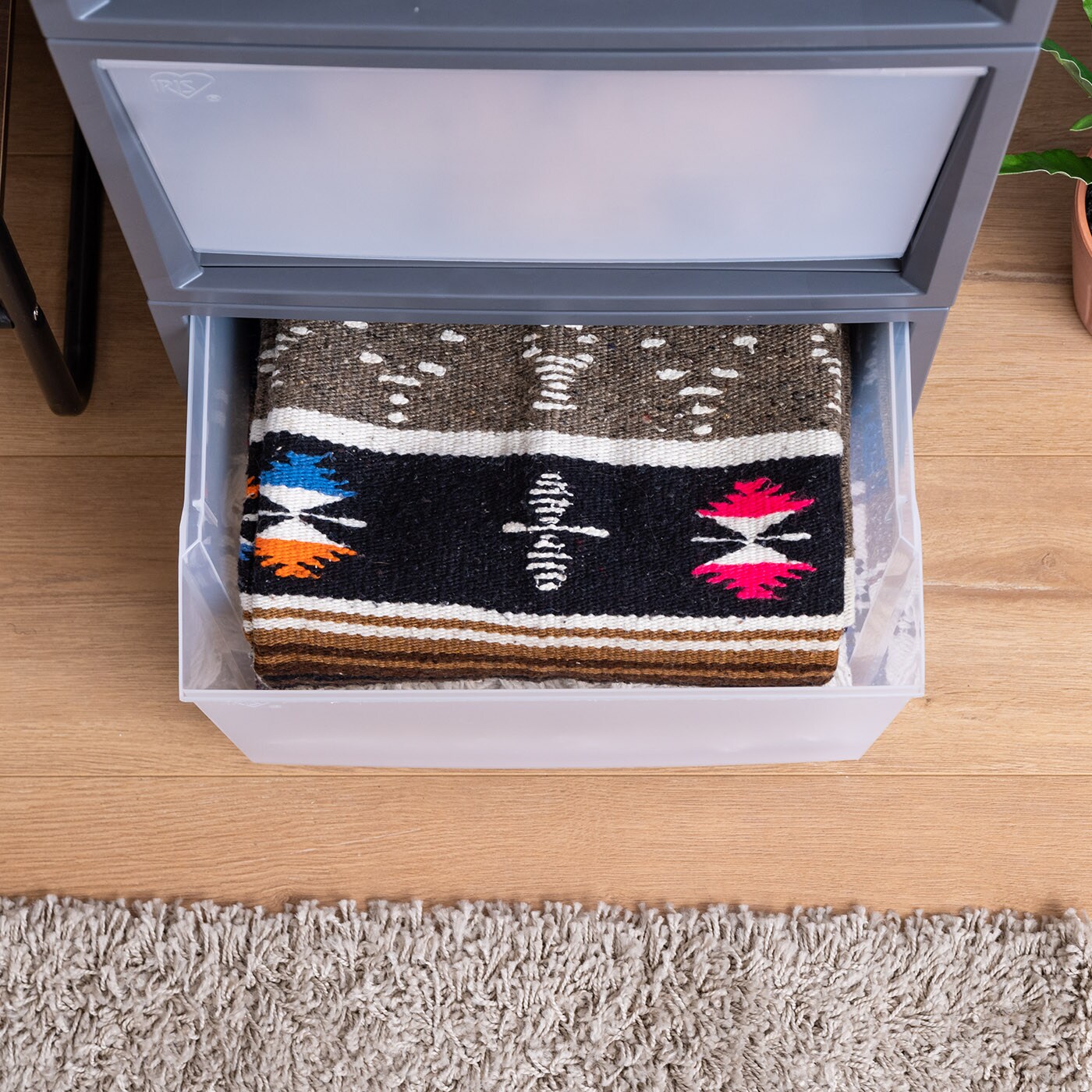 IRIS USA 42 Qt. Stackable Plastic Drawers for Clothes, Large, 4 Pack, Storage Dresser for Closet, Home, Office, Bedroom and Nursery, Dark Gray