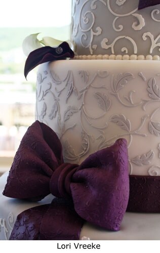 4-Inch Oak Leaf Cake Stencil Side | C598 by Designer Stencils | Cake Decorating Tools |