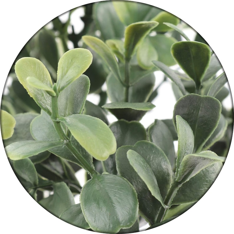 Lifelike Artificial Boxwood Bush - Faux Greenery for Indoor &#x26; Outdoor D&#xE9;cor - Low-Maintenance &#x26; Realistic Garden Accent for Home &#x26; Events