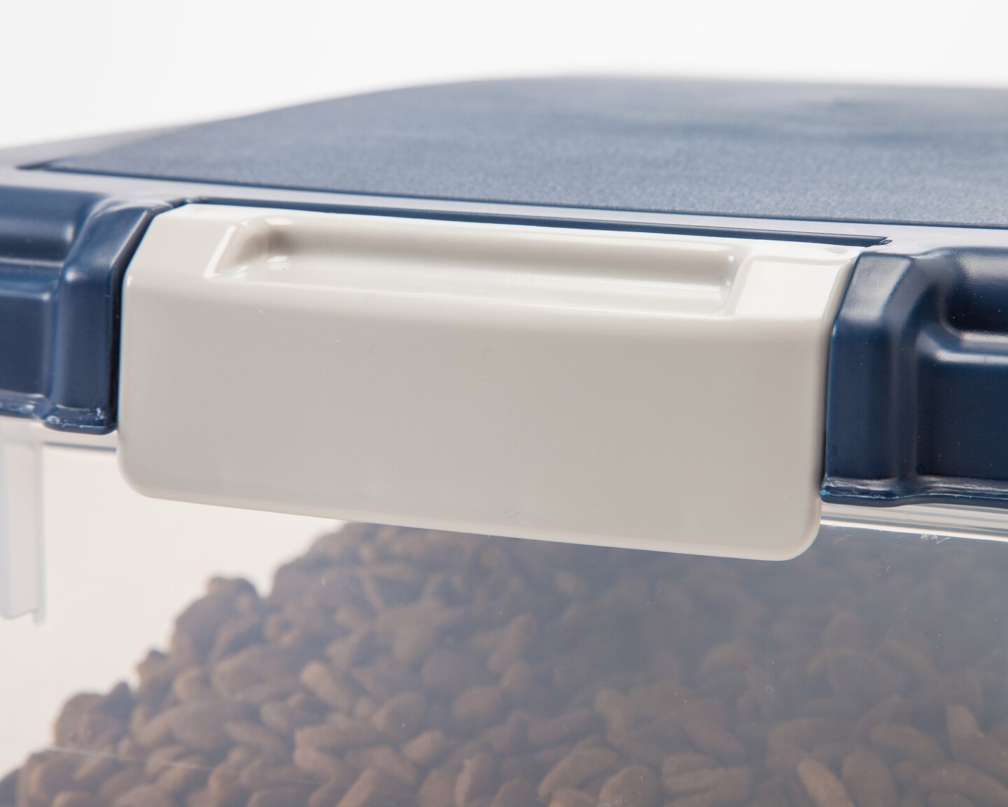IRIS USA WeatherPro Airtight Pet Food Storage Container, Navy