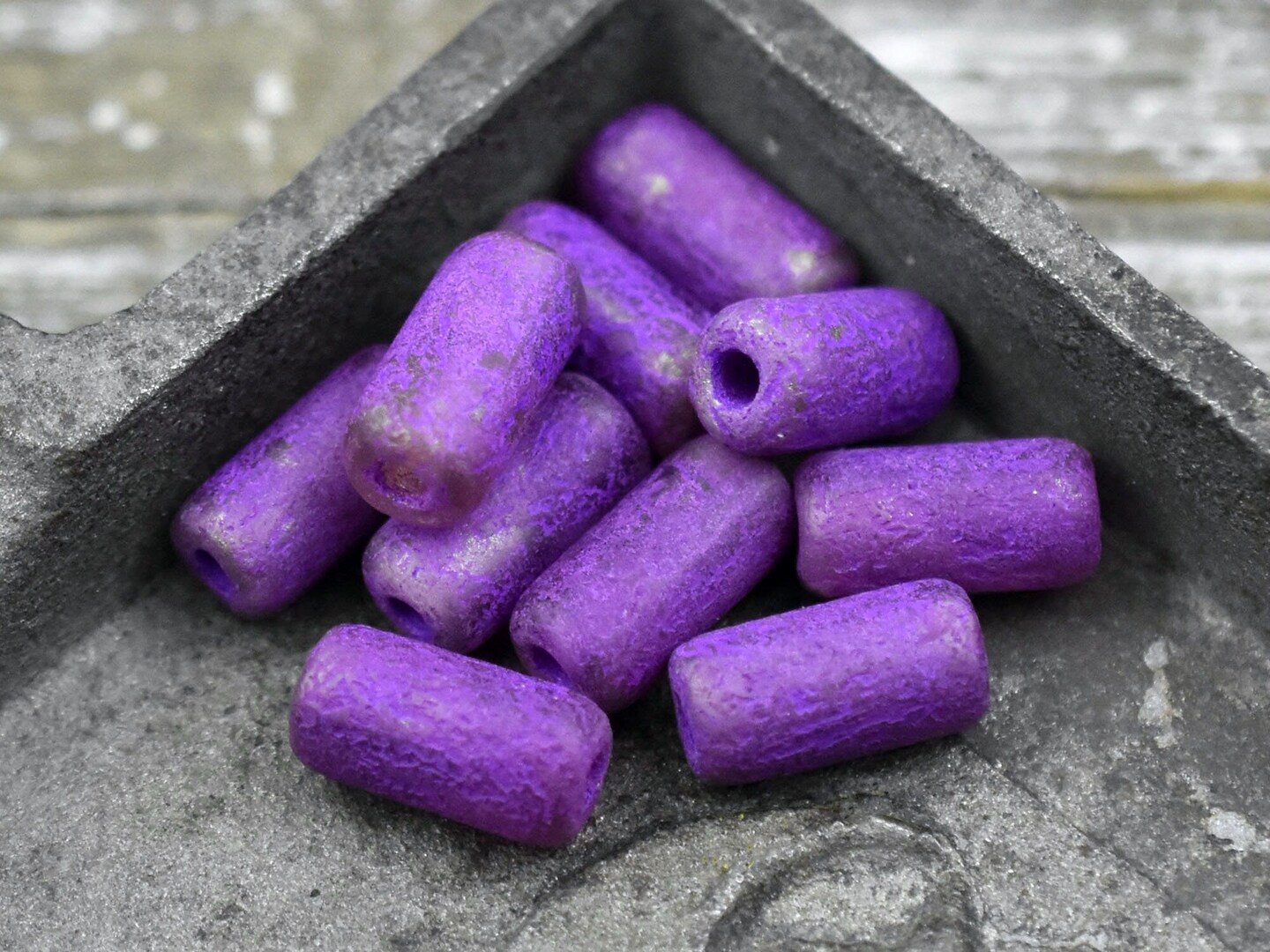 *10* 14x7mm Etched Purple Pansy Large Hole Tube Beads