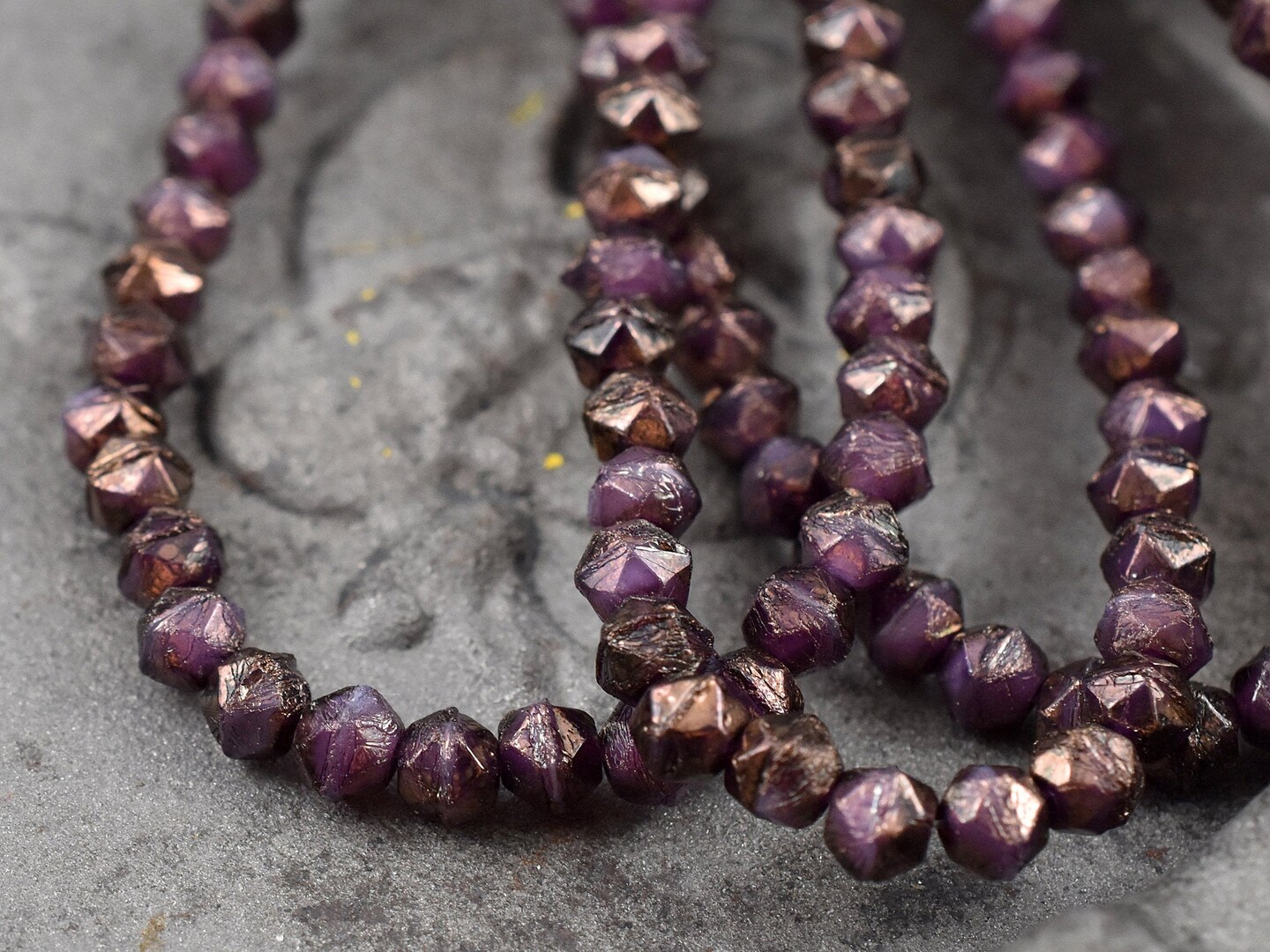 *50* 4mm Bronze Washed Purple Pansy English Cut Round Beads
