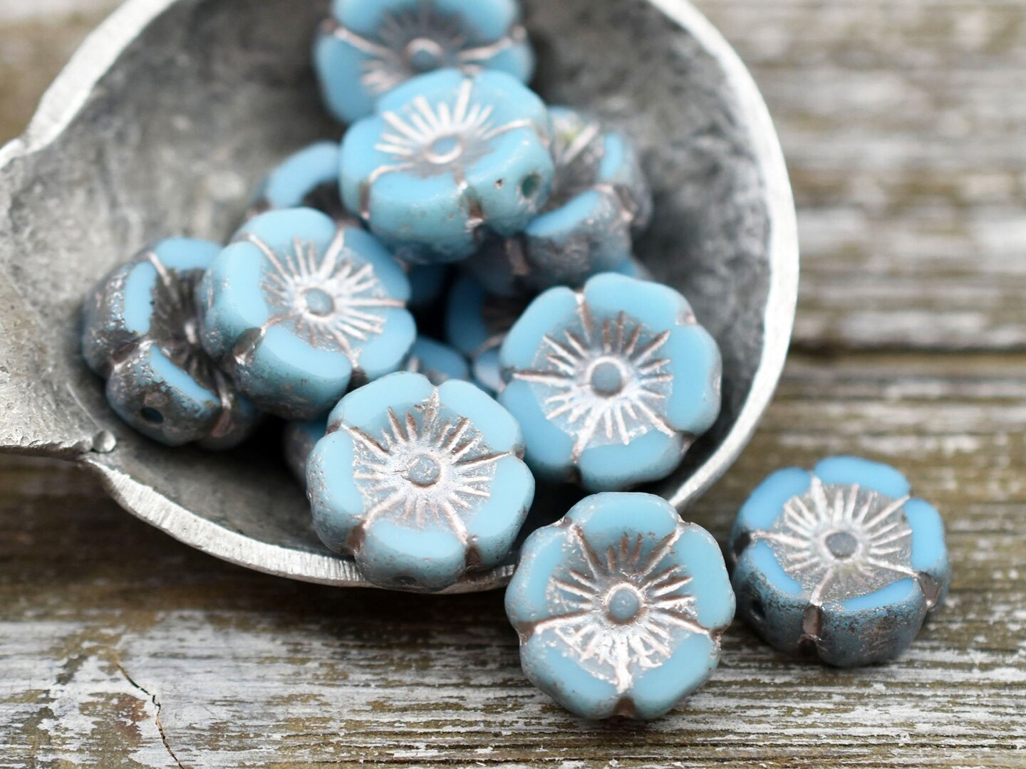 *12* 12mm Metallic Beige Washed Sky Blue Hawaiian Flower Beads, Women's